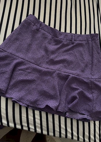 Stradivarius Mor Desenli Düğmeli Midi Hamile Eteği - Görsel 3