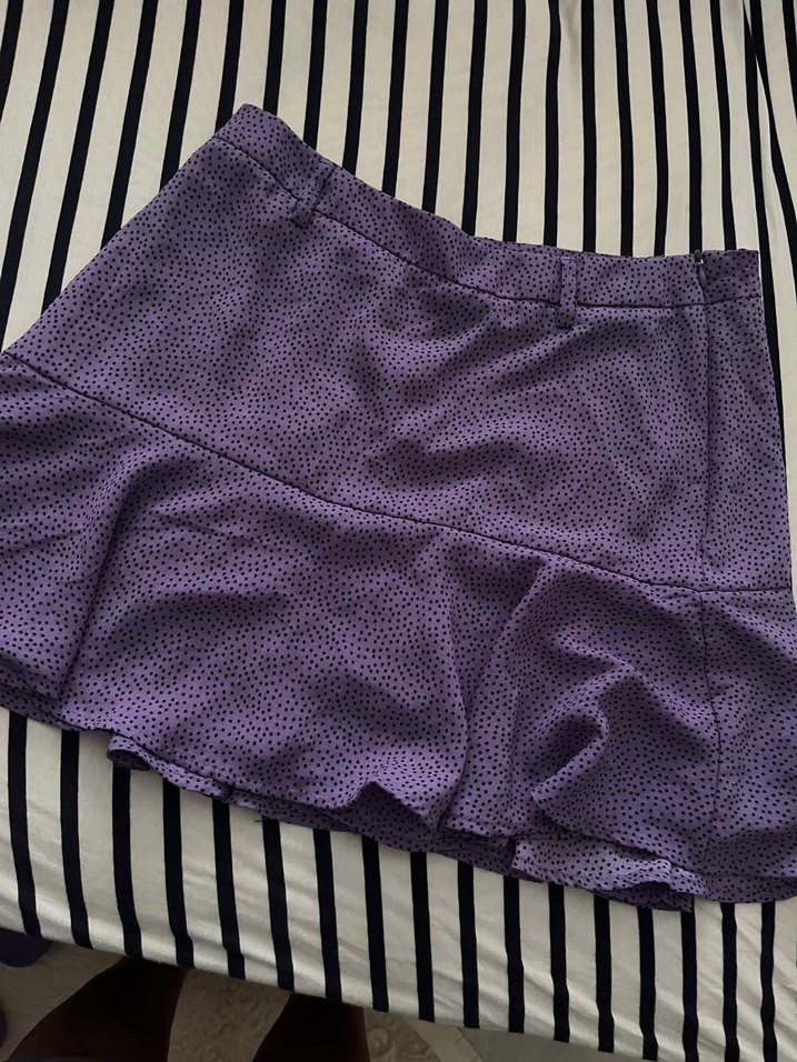 Stradivarius Mor Desenli Düğmeli Midi Hamile Eteği - Görsel 3