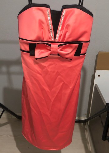 Pembe Straplez Midi Kokteyl Elbisesi