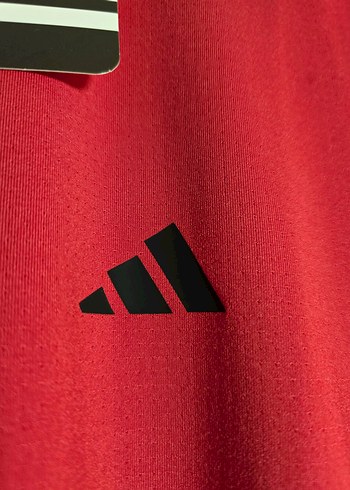 Kırmızı Adidas Erkek Kısa Kollu Tişört - Görsel 2