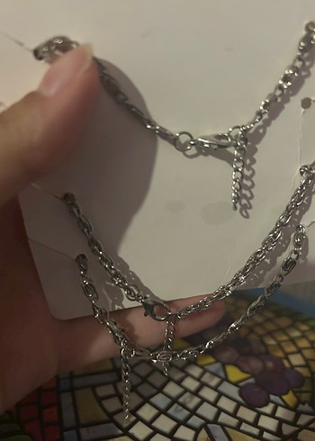 Gri Yılan Desenli Zincir Detaylı Kadın El Zinciri - Görsel 2