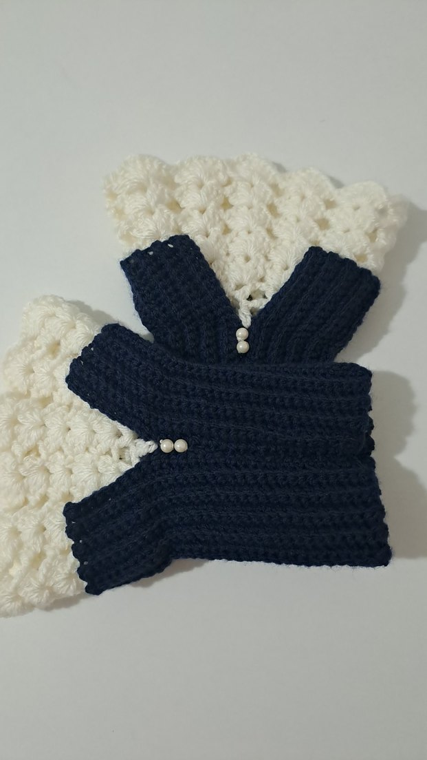 Örgü lacivert-krem Parmaksız Kadın Eldiveni - Görsel 4