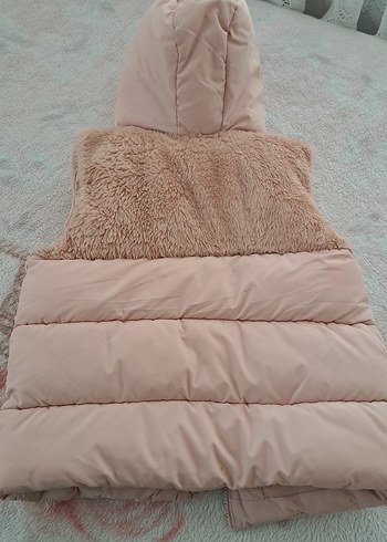 Kız Çocuk Pembe Peluş Detaylı Yelek - Görsel 2