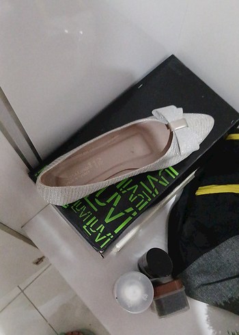 38 Beden Beyaz Fiyonklu Stiletto Topuklu Kadın Ayakkabı