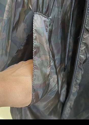 Kahverengi Kamuflaj Desenli Uzun Kadın Yağmurluk rüzgarlik zara - Görsel 6