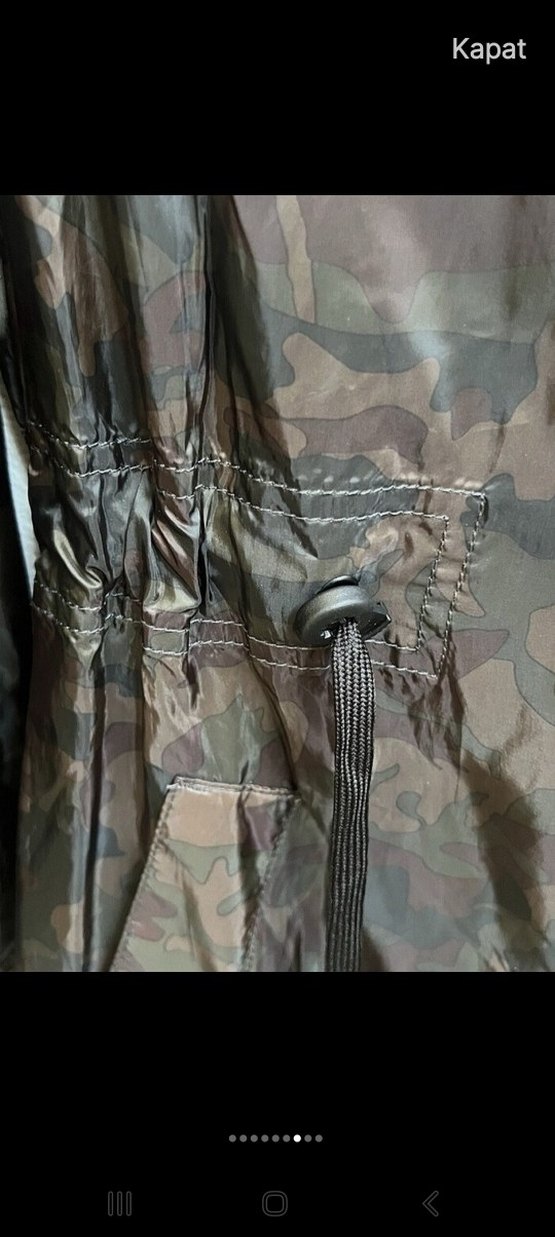 Kahverengi Kamuflaj Desenli Uzun Kadın Yağmurluk rüzgarlik zara - Görsel 5