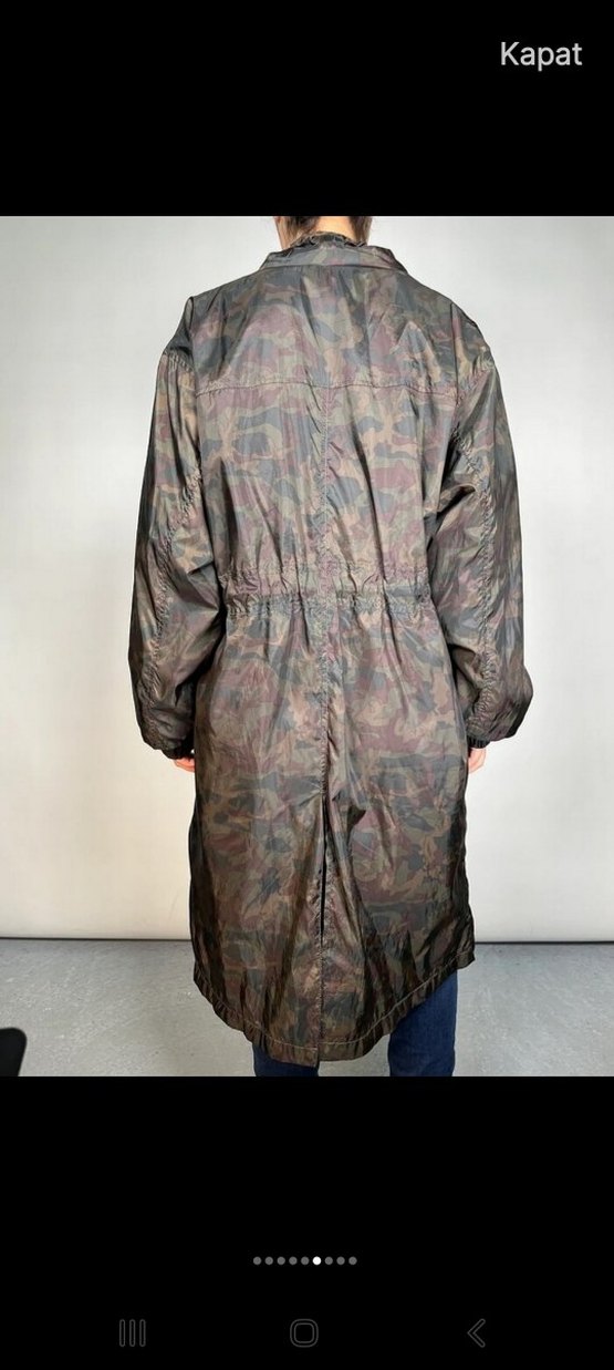 Kahverengi Kamuflaj Desenli Uzun Kadın Yağmurluk rüzgarlik zara - Görsel 4