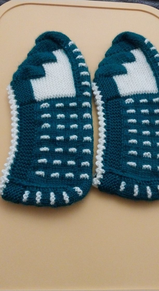 Kadın örgü patik Yeşil  beyaz renkte - Görsel 2