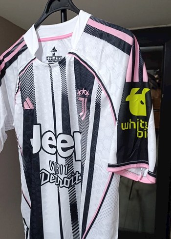 Beyaz Baskılı Erkek Spor Tişörtü Velcro Detaylı