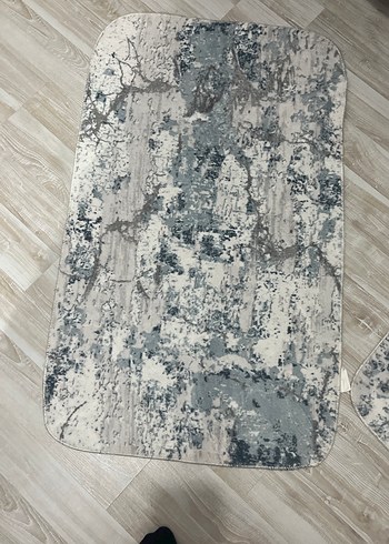 Beden Gri Batik Desenli Çağdaş Halı Seti