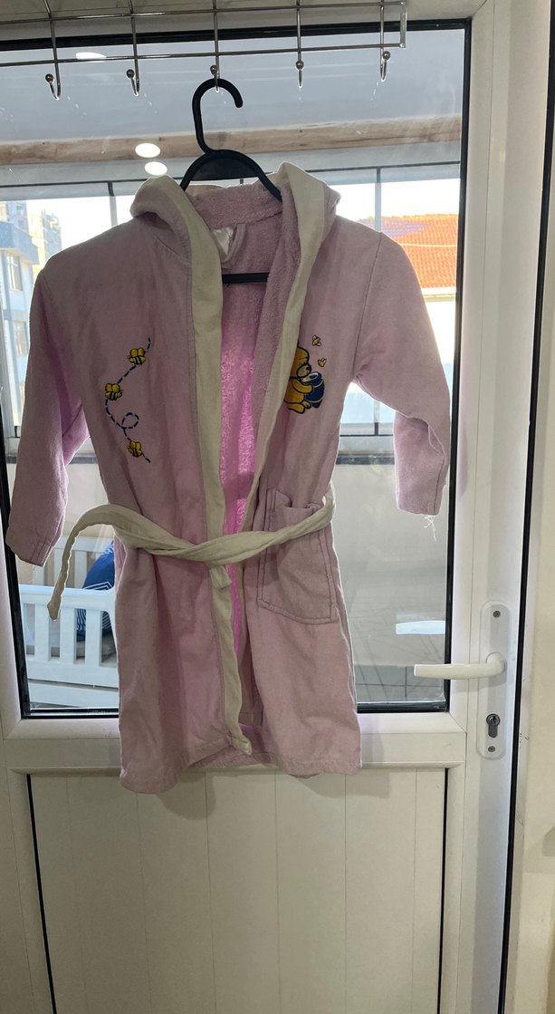 Kız Çocuk Pembe Kapüşonlu Bornoz - Görsel 2