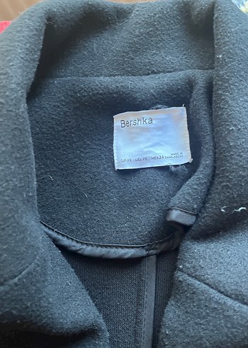 Bershka Siyah Düğmeli Klasik Kaban