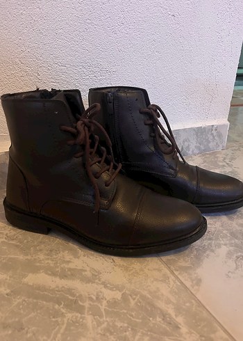 Kahverengi Erkek Bot - Görsel 2