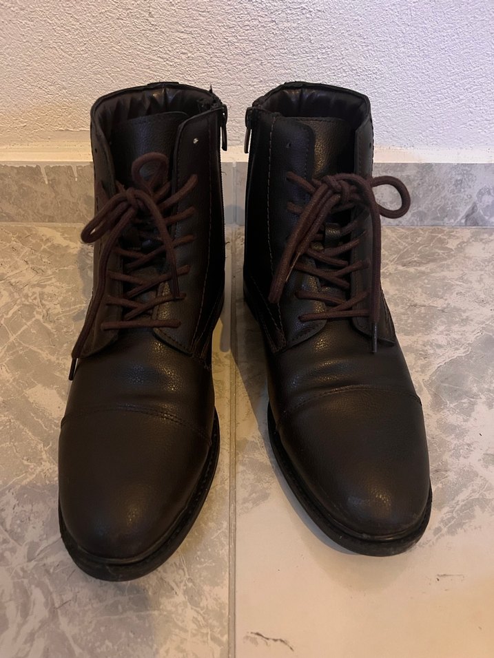 Kahverengi Erkek Bot - Görsel 3