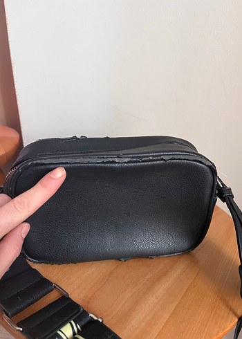 Siyah Deri Biker Kadın Çapraz Çanta - Görsel 4