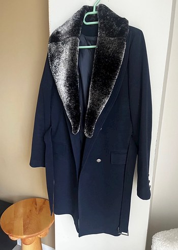 Kürklü Yaka Lacivert Kaban - Görsel 2