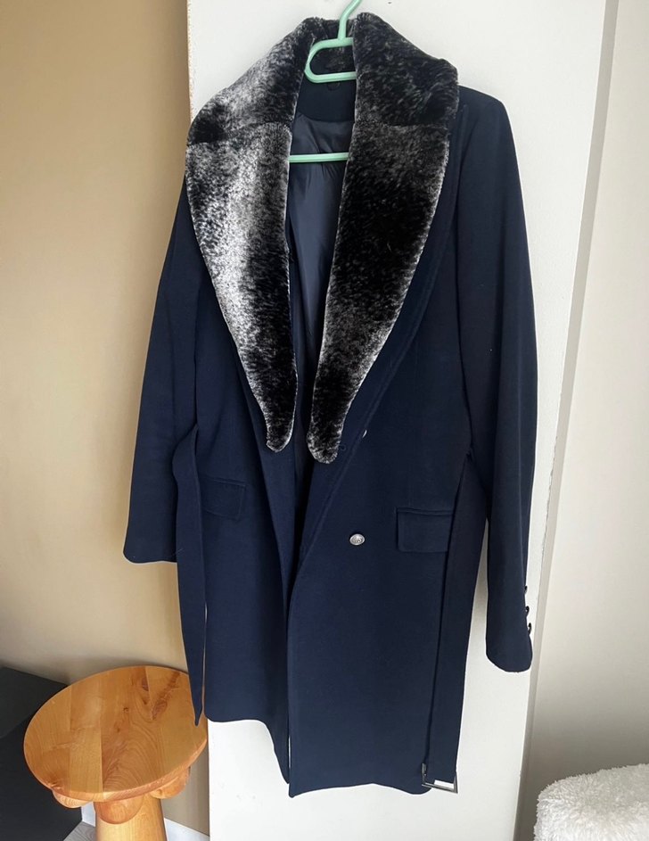 Kürklü Yaka Lacivert Kaban - Görsel 2