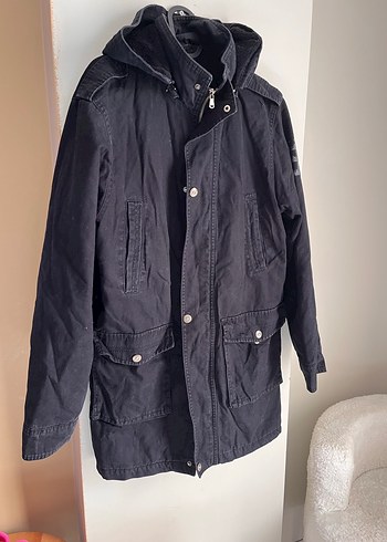 Siyah Kürklü Mont - Görsel 2