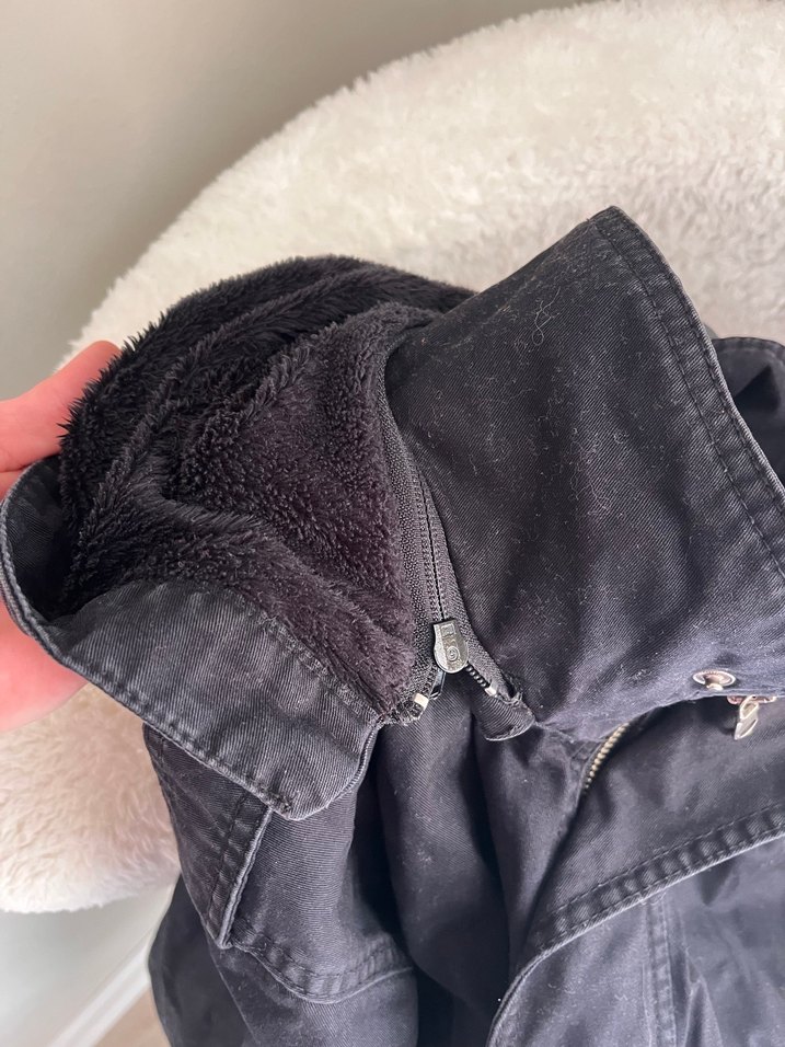 Siyah Kürklü Mont - Görsel 5