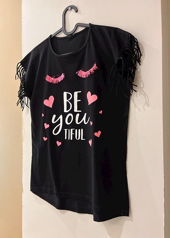 Püsküllü Siyah Baskılı Tişört - Görsel 3