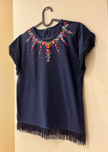 Renkli Nakışlı Püsküllü Mavi Tişört - Görsel 3