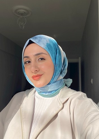 Şeffaf Beyaz Saten Kadın eşarp - Görsel 5