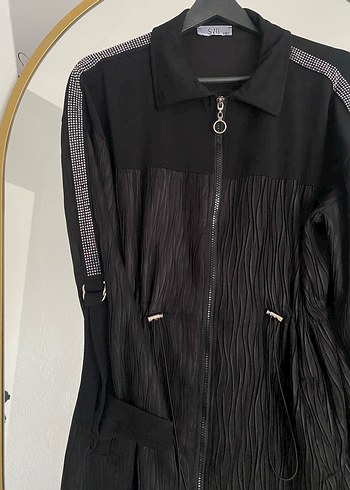 Kadın Siyah Pileli Uzun Ceket - Görsel 3