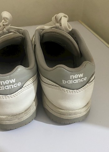 New Balance Beyaz Gri Kadın Spor Ayakkabı