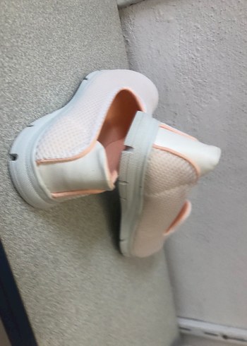 Beyaz Kadın Spor Ayakkabı Velcro Detaylı - Görsel 3