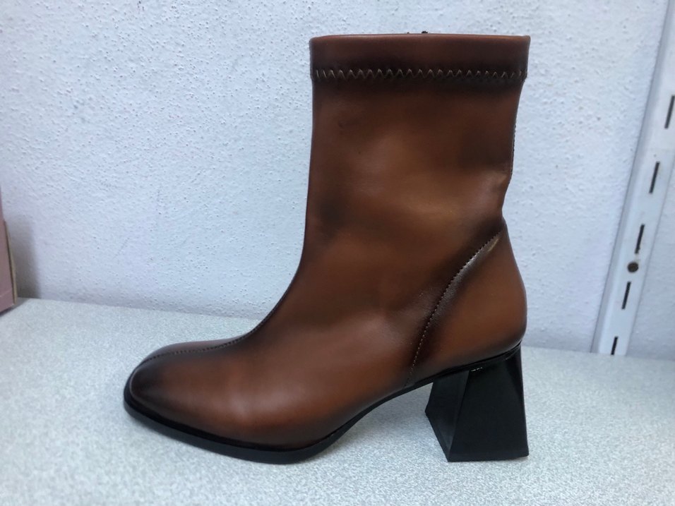 Kahverengi Deri Kadın Topuklu Bot - Görsel 3