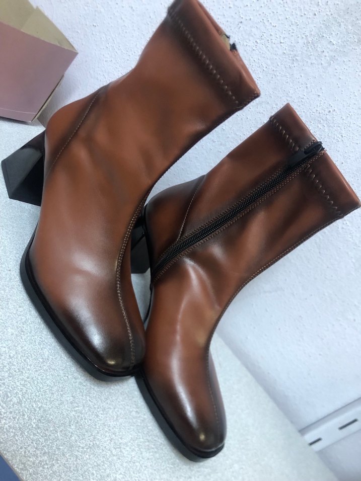 Kahverengi Deri Kadın Topuklu Bot - Görsel 2