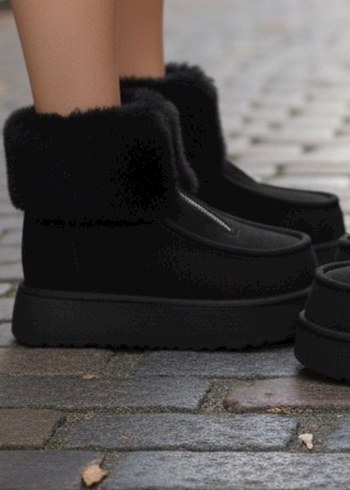 Siyah Süet Kürklü Kadın Dolgu Topuk Bot - Görsel 3