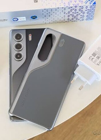 TEKNO CAMON 40 PRO 256 GB YAPAY ZEKA TELEFONU