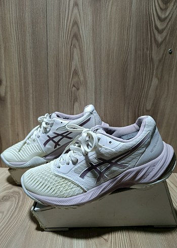 Asics 37
