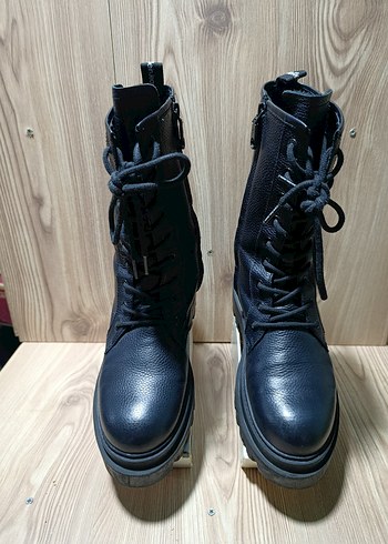 Calvin Klein bot - Görsel 3