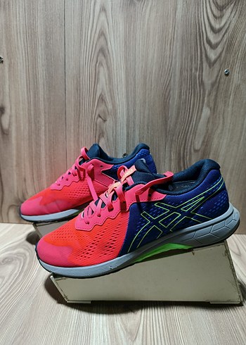 asics 38