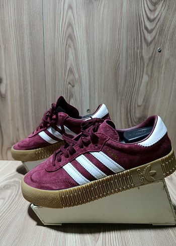 adidas 40