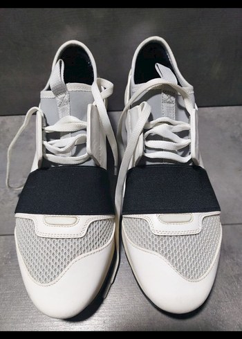 38 Beden balenciaga