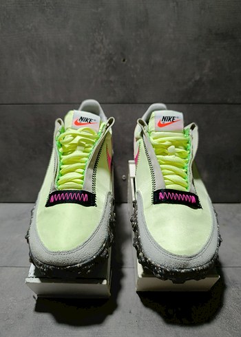 Nike Nike crater