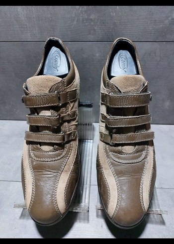 37 Beden frau made in italy