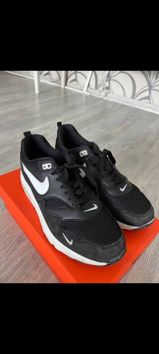 Nike spor ayakkabısı - Görsel 2