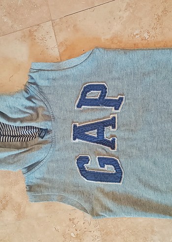 GAP Erkek Çocuk Gri Yelek 5-6 yaş