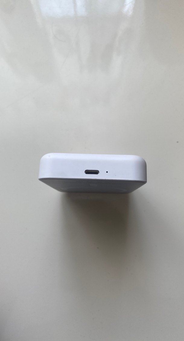 Magesafe destekli powerbank az kullanılmış - Görsel 2