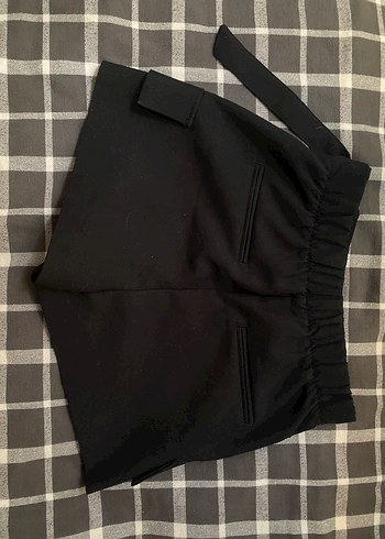 32 Beden BERSHKA | Kemerli Siyah Mini Şort Etek