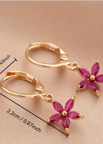 Çiçekli Kadın Küpe - Görsel 2