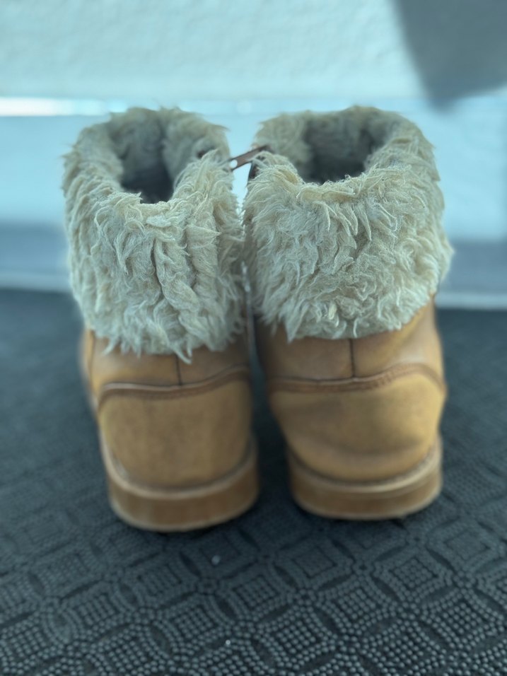 Kız Çocuk Bej Süet Kürklü Bot - Görsel 3