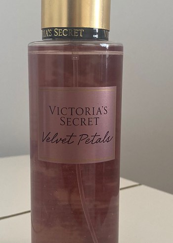 Victoria s Secret Victoria's Secret Velvet Petals Kadın Parfümü 250 ml