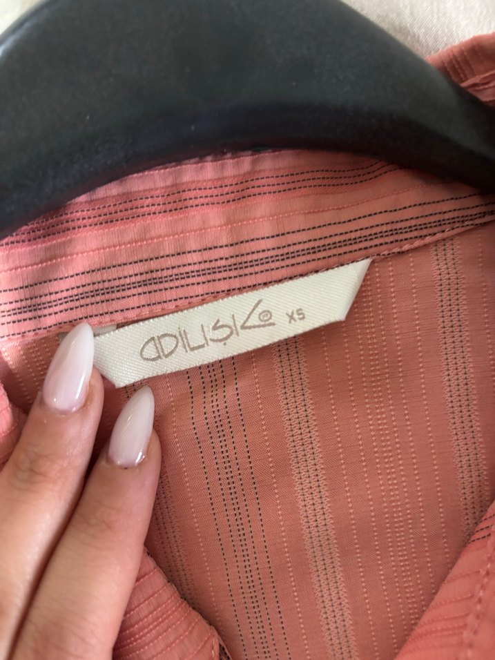 Düğmeli Pembe Çizgili Kadın Gömlek - Görsel 5