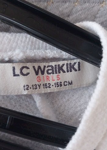 LC Waikiki Kız Çocuk Beyaz Puantiyeli Sweatshirt