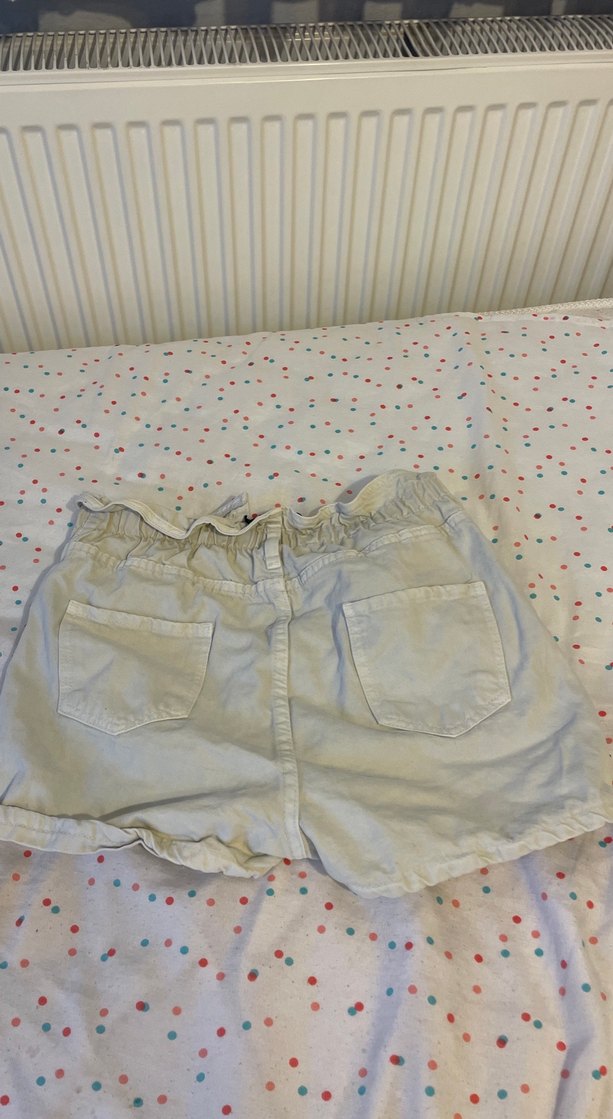 Beyaz Keten Hamile Mini Şort - Görsel 2